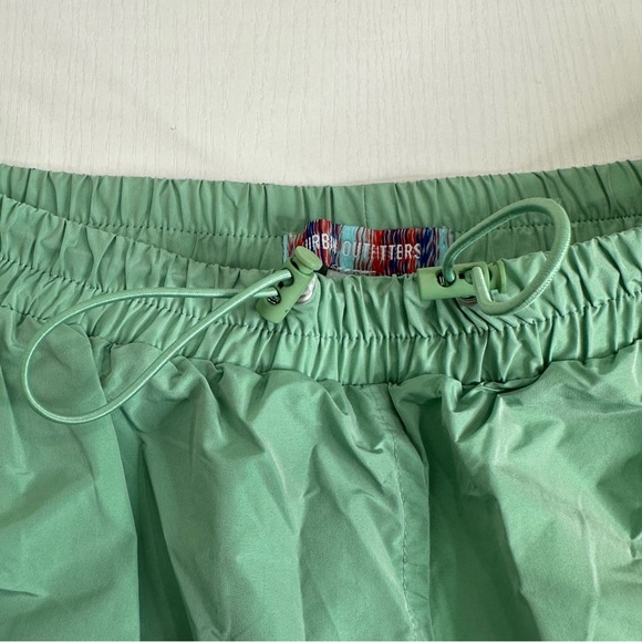 NWT Urban Outfitters Women’s Mae Nylon Wide-Leg Pant Size Medium - Picture 7 of 14